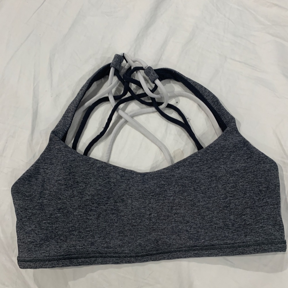 Lululemon sports bra